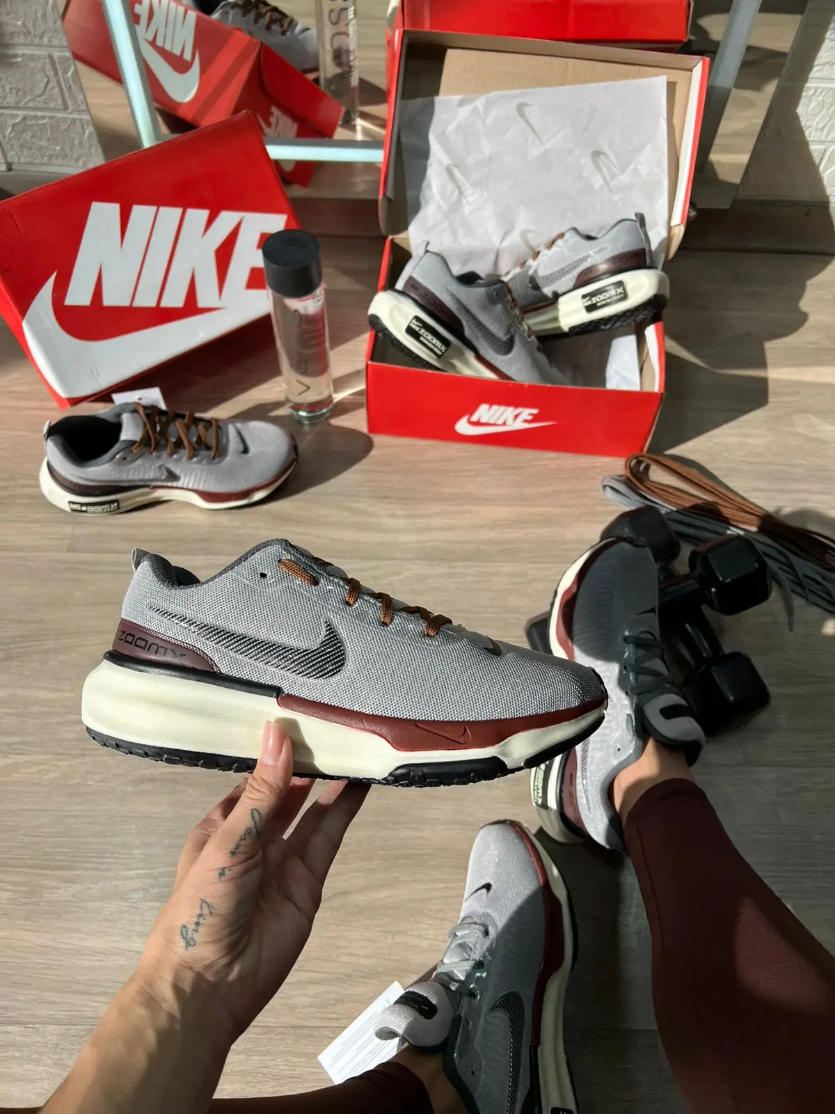 Nike Air ZoomX Invincible Run 3 Marrom Cinza — foto principal