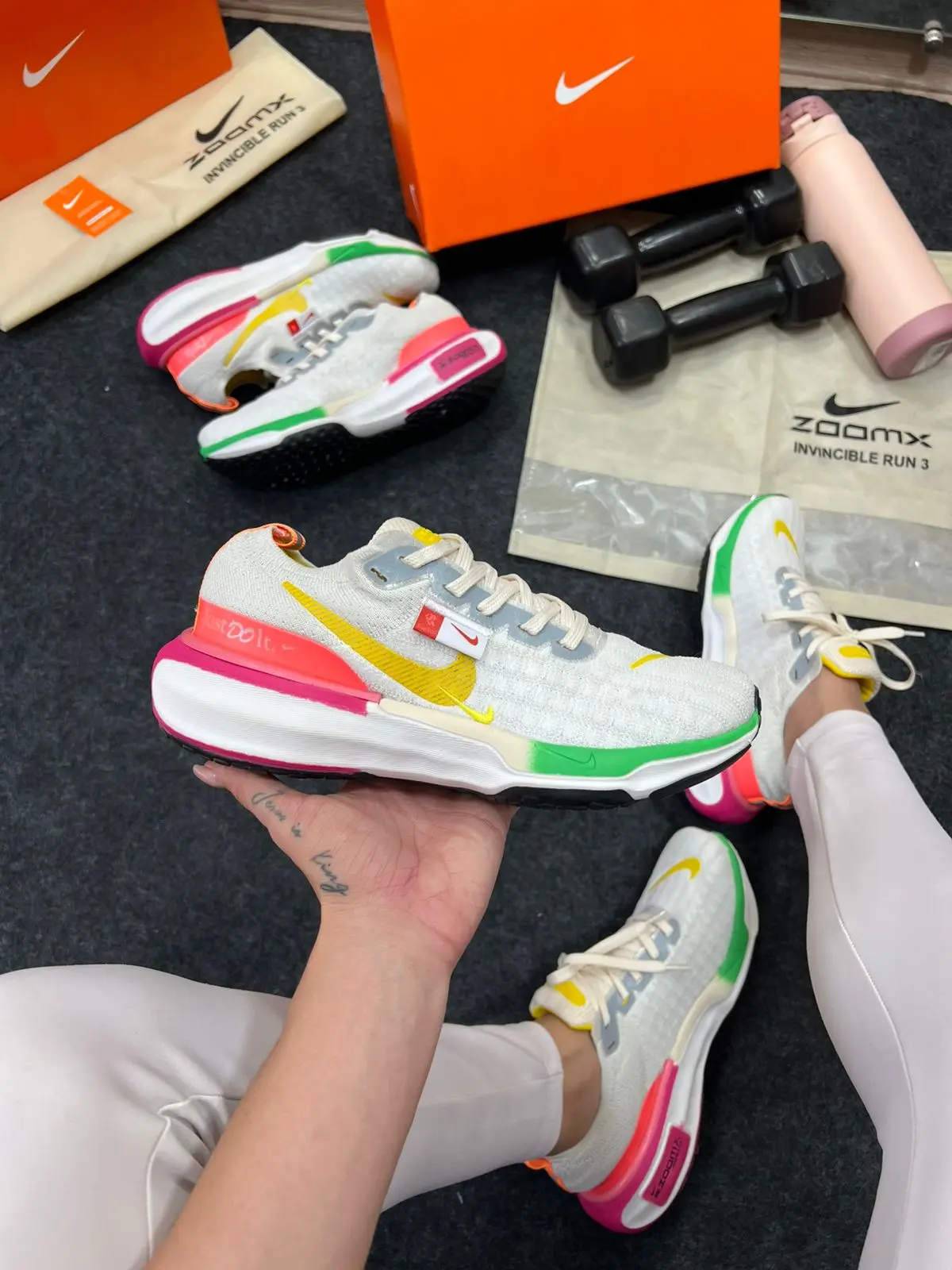 Nike Zoom X Invincible Flyknit Branco e Amarelo — foto principal