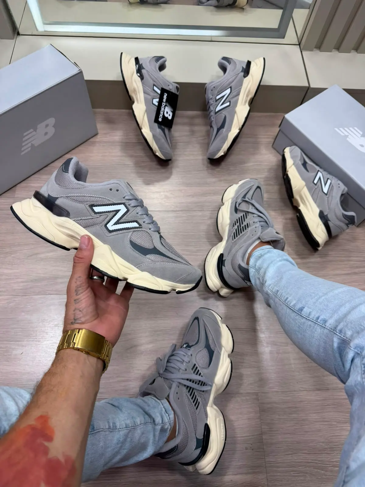New Balance 9060 Cinza Sintético — foto principal