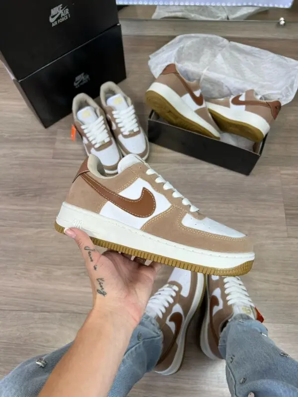 Nike Air Force 1 Bege Marrom — foto principal