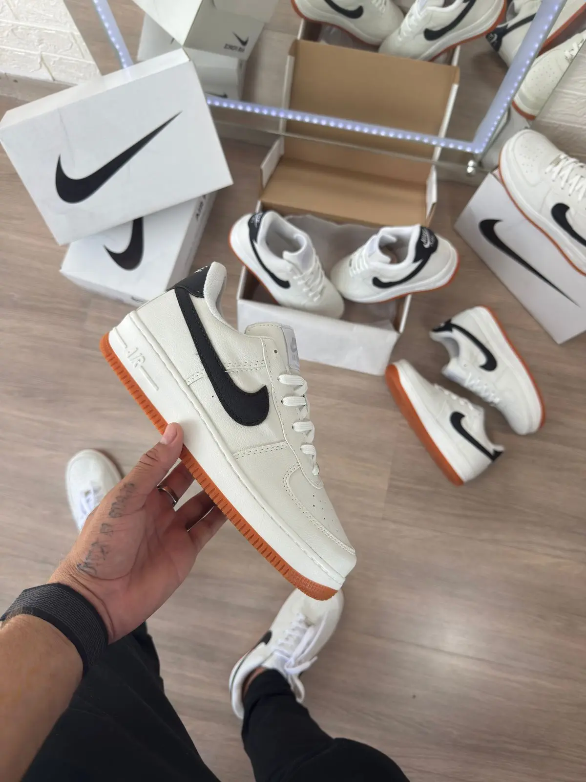 Nike Air Force 1 - Branco Preto — foto principal