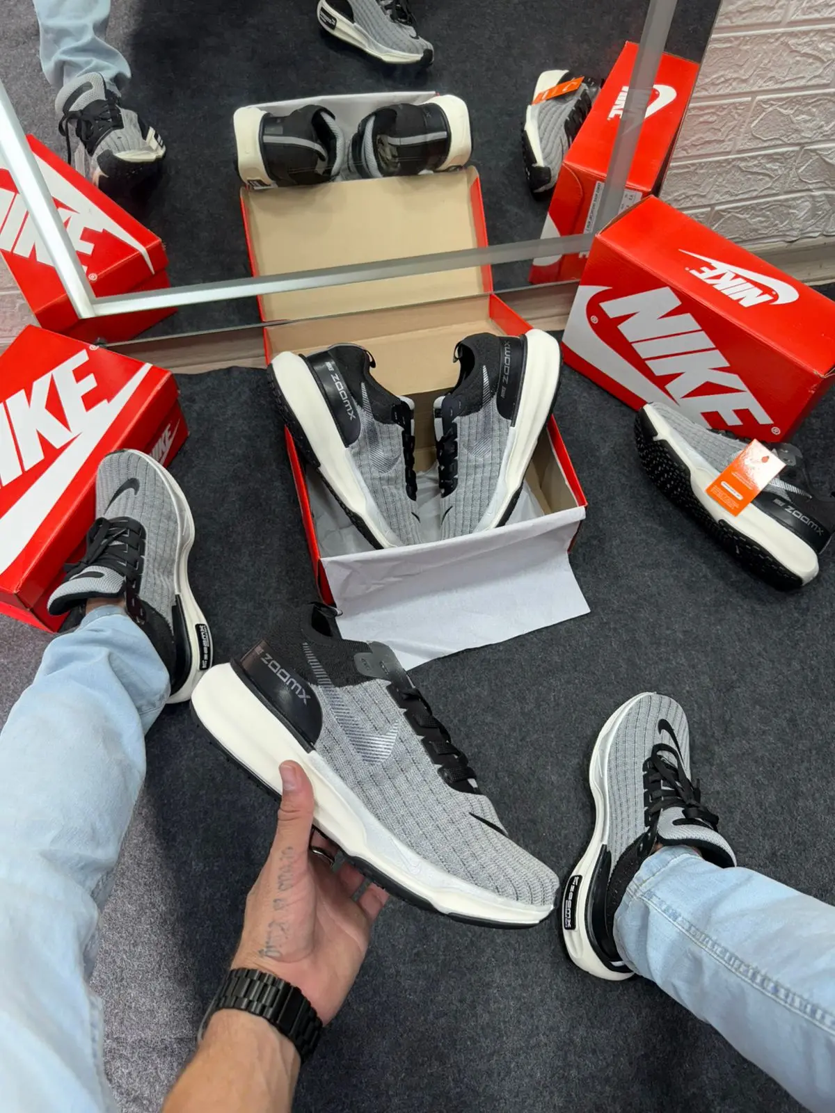 Nike ZoomX Invincible Run Prata — foto principal