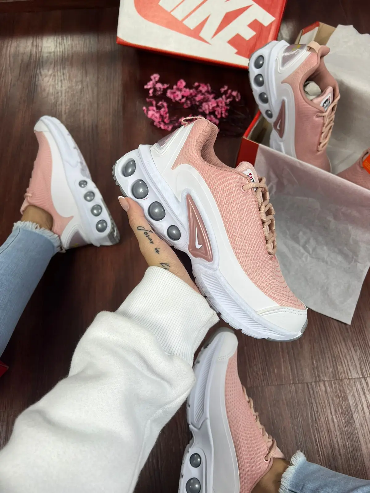 Nike TN Plus Rosa/branco — foto principal