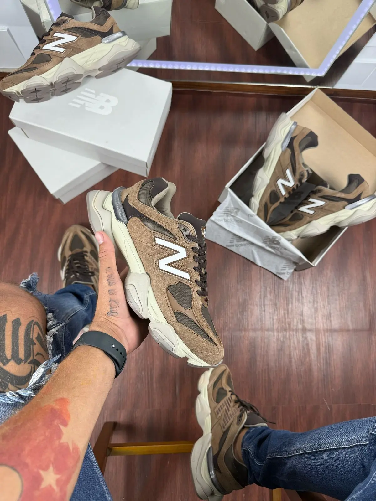 New Balance 9060 - Marrom — foto principal